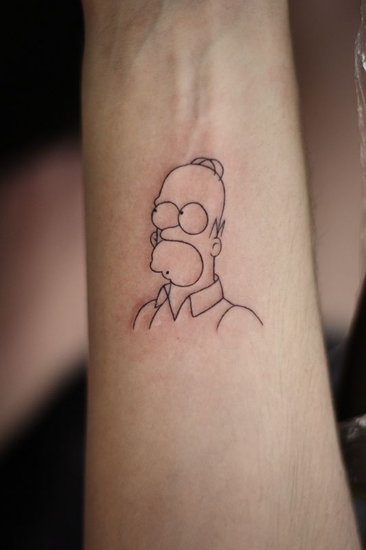 Маленькая татуировка Гомер